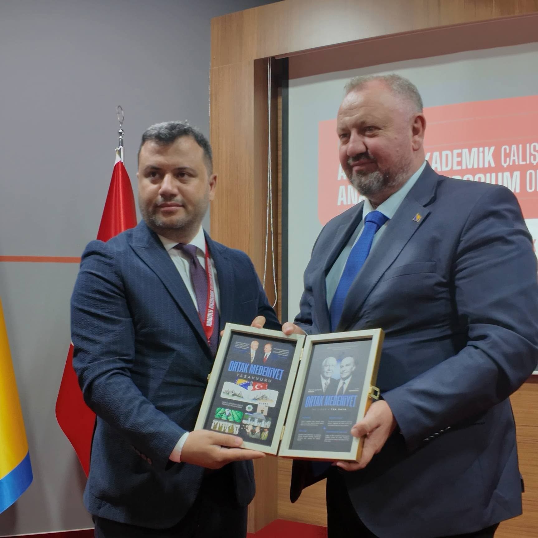 Ministar Šibonjić prisustvovao II. Međunarodnom anadolijskom simpoziju u Sarajevu